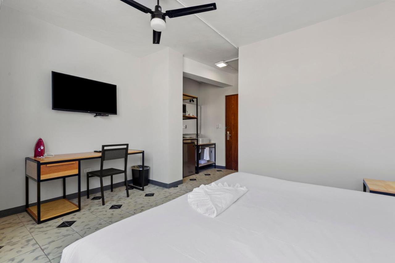 Suites Reforma By Homirent Merida Exterior photo