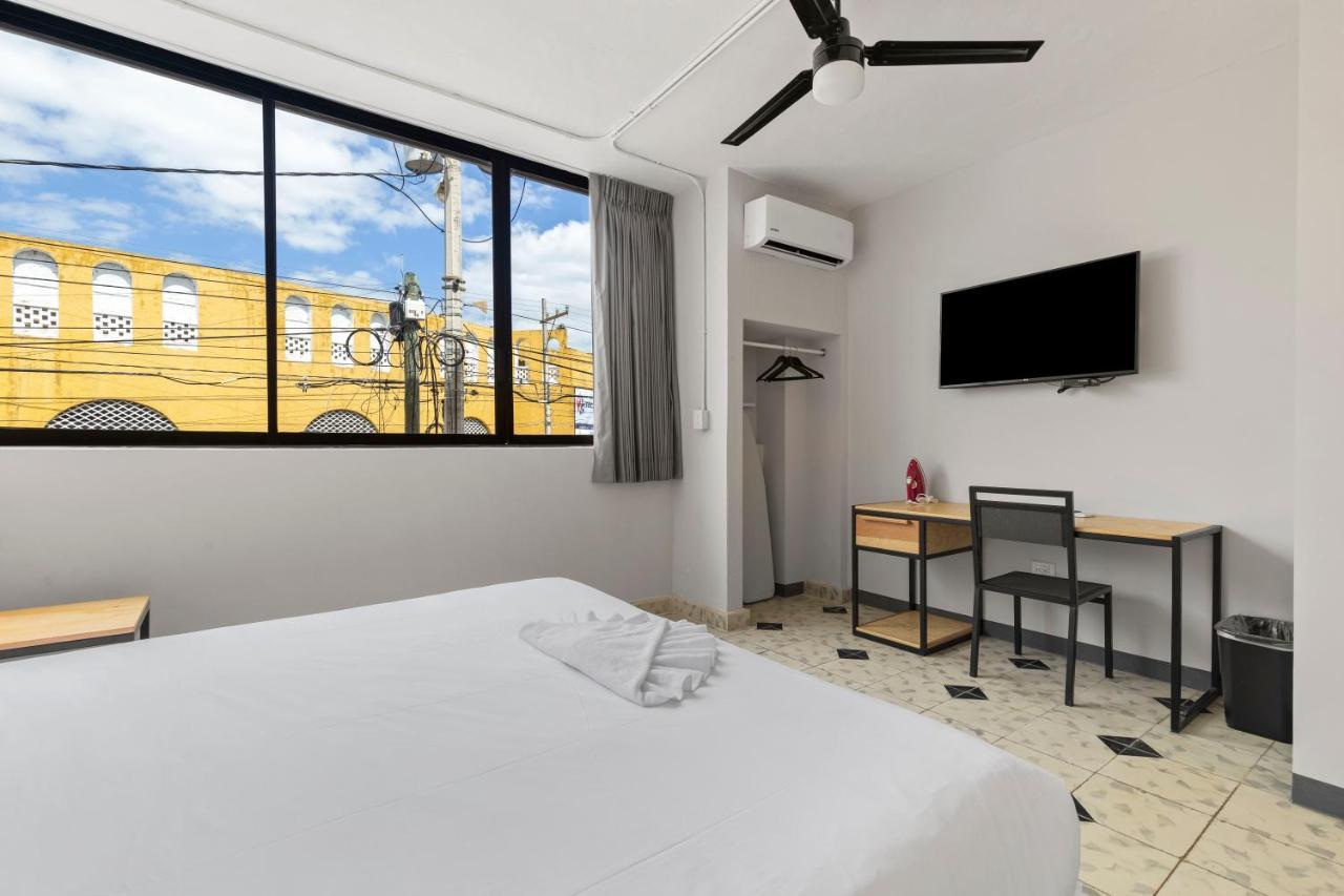 Suites Reforma By Homirent Merida Exterior photo