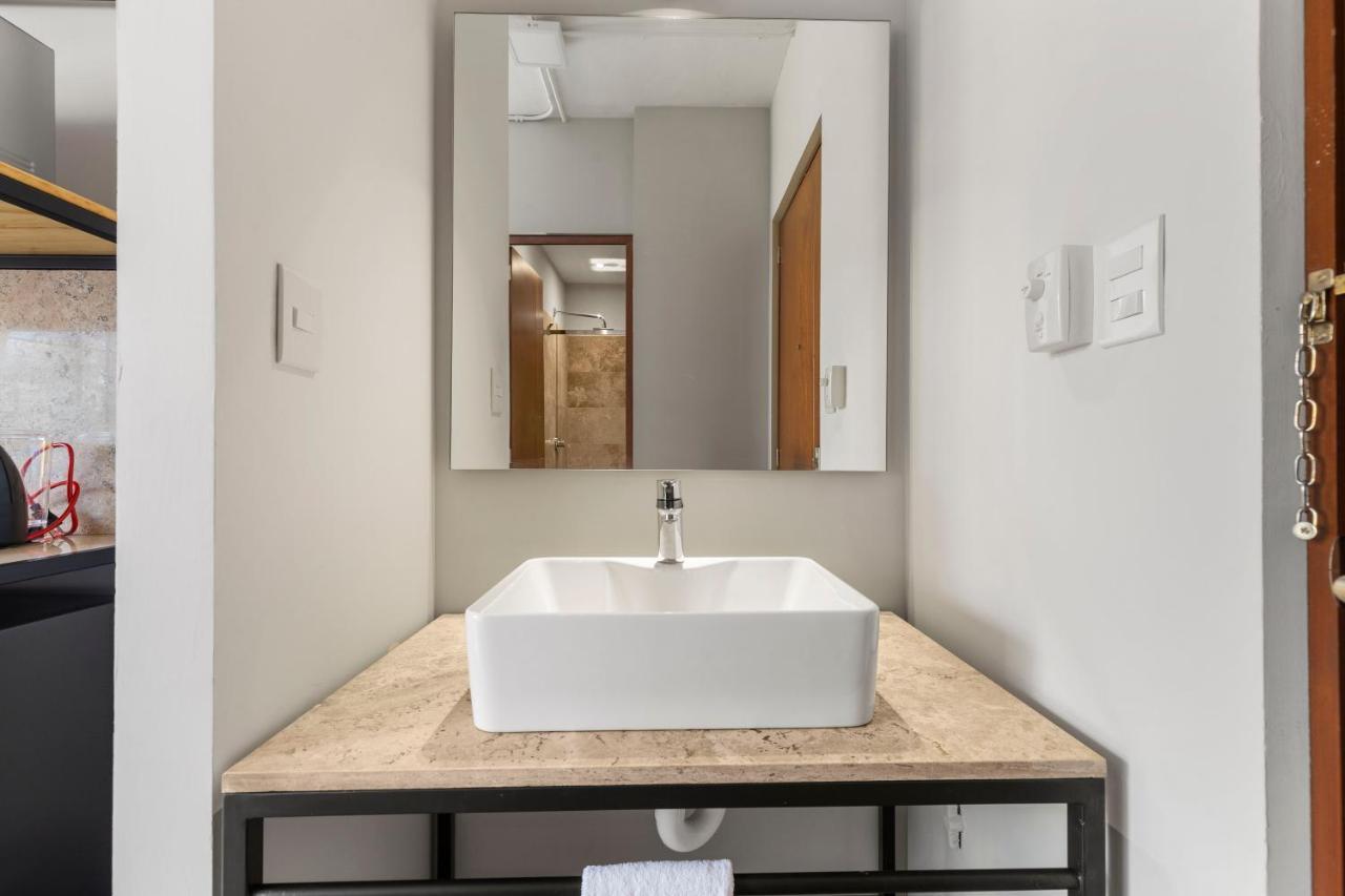Suites Reforma By Homirent Merida Exterior photo